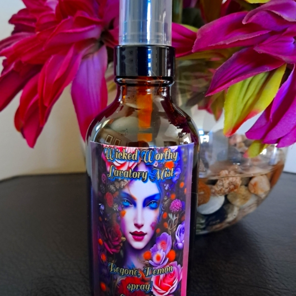 Hand Crafted , Wicked Worthy Lavatory Mist, Eucalyptus Spearmint scented - Picture 2 of 6